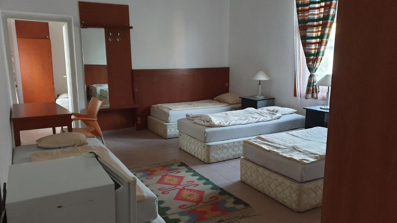 Aqua Hostel Siófok Extérieur photo